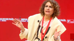 A la ministra andaluza Montero no le gustan los calvos.   Por Carlos Magdalena