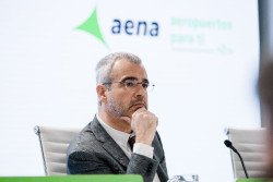 Aena gana 2.136,7 millones de euros en 2025, un 10,3% m&aacute;s, y eleva el dividendo un 11,7%