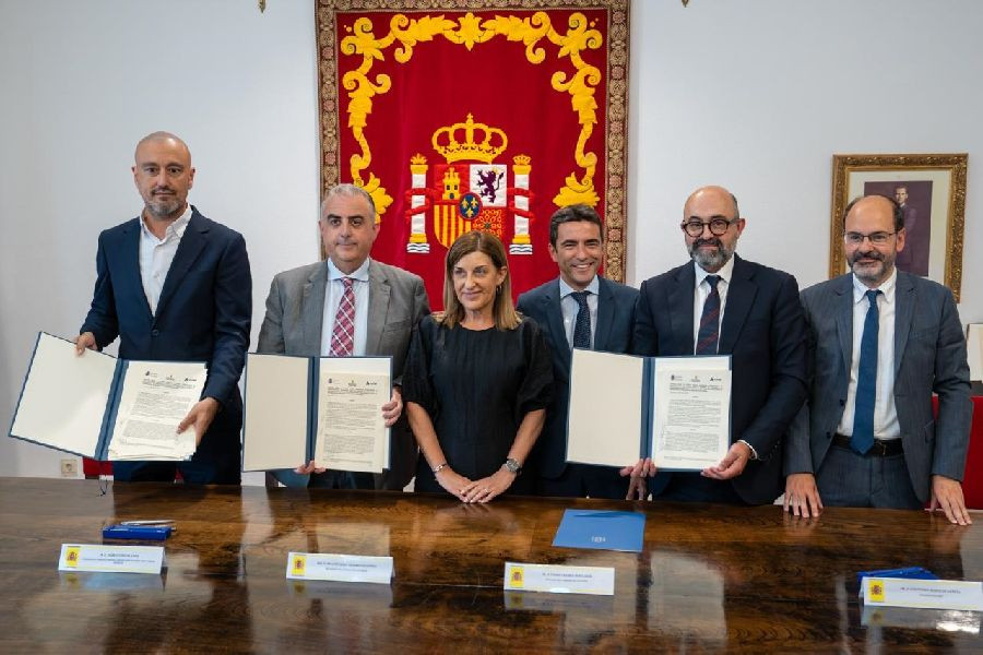 AM.Firmado el convenio para el soterramiento de las v&iacute;as de Torrelavega, con el objetivo de que sea una realidad en 2030