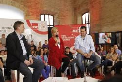 &ldquo;&hellip; Aunque diga misa en Lat&iacute;n&rdquo;