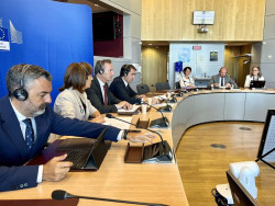  Cantabria, Galicia, CyL y Asturias piden a Bruselas que reconsidere la protecci&oacute;n del lobo