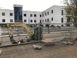  Comienzan las obras de la acera del hospital