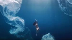 Debe haber otra forma de vivir, por Francisco Glez-Riancho Colongues