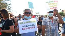 Doble atraco a los agricultores y ganaderos Por Eduardo Madro&ntilde;al Pedraza