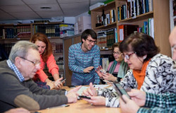 El Ayuntamiento de Torrelavega concede subvenciones a seis asociaciones de mayores