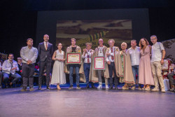 El Balonmano Torrelavega ya es nuevo Cofrade de Honor del Hojaldre