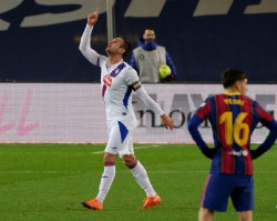 El Bar&ccedil;a cierra con otro disgusto su `annus horribilis`