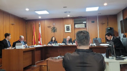 El due&ntilde;o del hostal arrendado y destrozado cree que fue "intencionado: Tuve presiones para venderlo barato"