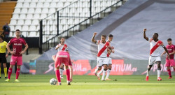 El Rayo se acerca al `playoff` en el primer partido en Espa&ntilde;a tras la pandemia