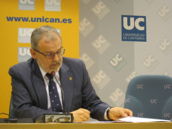 El rector de la UC asegura que "no hay una falta  de m&eacute;dicos" y rechaza aumentar plazas en Medicina