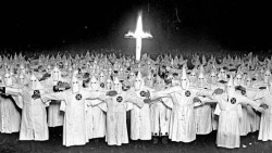 Este es el renacer de las "sectas".   Por &copy;Mariano Cabrero B&aacute;rcena es escritor