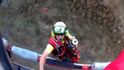  Evacuado en helic&oacute;ptero un hombre con la pierna rota al ser golpeado por una yegua en Cartes