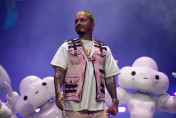 J Balvin: "Las enfermedades de salud mental son tambi&eacute;n una pandemia"