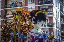 La carroza `Aiko`, de Grupo Pejino, gana la 114 edici&oacute;n de la Batalla de Flores de Laredo