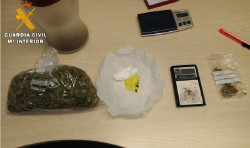 La Guardia Civil desmantela un piso de venta de coca&iacute;na en Castro Urdiales y detiene a una mujer