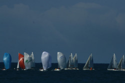 La inestabilidad del viento impidi&oacute; la celebraci&oacute;n de la tirada del J80 Santanderina