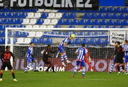 La Real se enreda con el gol y deja l&iacute;der al Atl&eacute;tico