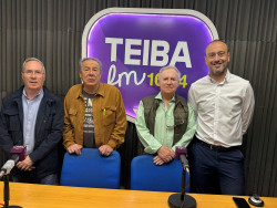 La tertulia de Claudio Acebo recibi&oacute; a Javier L&oacute;pez Estrada, alcalde de Torrelavega.
