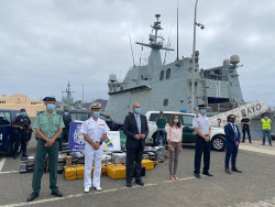 Llega a la Base Naval de Las Palmas de Gran Canaria los 1.200 kilos de coca&iacute;na incautados a un velero al sur de Azores