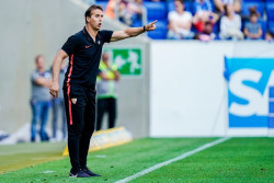 Lopetegui: "Por encima de los miedos est&aacute;n la ambici&oacute;n y las ganas"