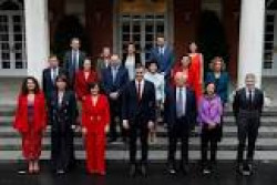 M&aacute;s oficiales que tropa.       Jos&eacute; Antonio Avila L&oacute;pez