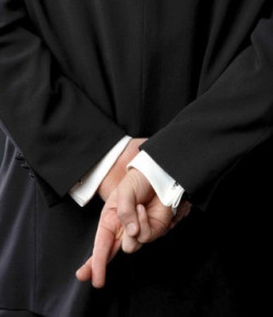 Mienten igual que respiran