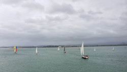 Navegaron las clases Snipe, J80 y Cruceros durante el fin de semana pese al pron&oacute;stico meteorol&oacute;gico