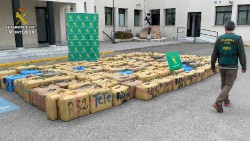 Ocho detenidos tras intervenir cinco toneladas de hach&iacute;s a una organizaci&oacute;n que operaba en Espa&ntilde;a, Marruecos e Italia