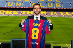 Pjanic: "Podemos conseguir todo, este equipo es enorme"