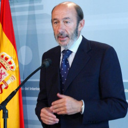 Rubalcaba nunca movi&oacute; un dedo por Cantabria