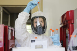 Rusia rebasa los 22.700 casos de COVID-19 en 24 horas con un nuevo r&eacute;cord