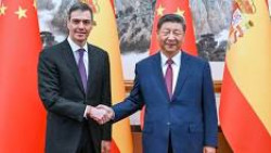 Sanchez busca, amigos donde no debe  Carlos, Magdalena