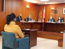 Seis a&ntilde;os de c&aacute;rcel para la trabajadora de un club de alterne que estaf&oacute; un mill&oacute;n de euros a un cliente