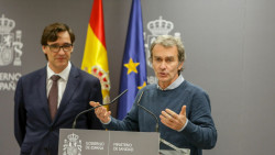 Sobrar&aacute;n vacunas, firmado Illa y Sim&oacute;n.  Por Pedro Arce