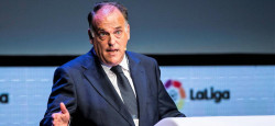 Tebas: "No vamos a ver fichajes de m&aacute;s de 100 millones, habr&aacute; trueques"