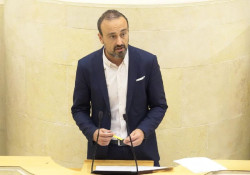 Torrelavega urge la intervenci&oacute;n de los gobiernos de Espa&ntilde;a y Cantabria ante el ERE de Bridgestone