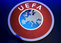 UEFA recomienda "encarecidamente" a las federaciones nacionales que intenten reanudar y concluir las ligas