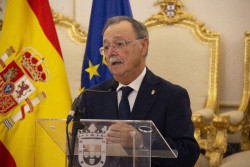 Vivas anuncia que trasladar&aacute; al Poder Judicial que Ceuta "est&aacute; en peligro" y defiende que no se van a "rendir"