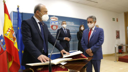 Y Revilla movi&oacute;&nbsp;ficha. Por Carlos Magdalena 